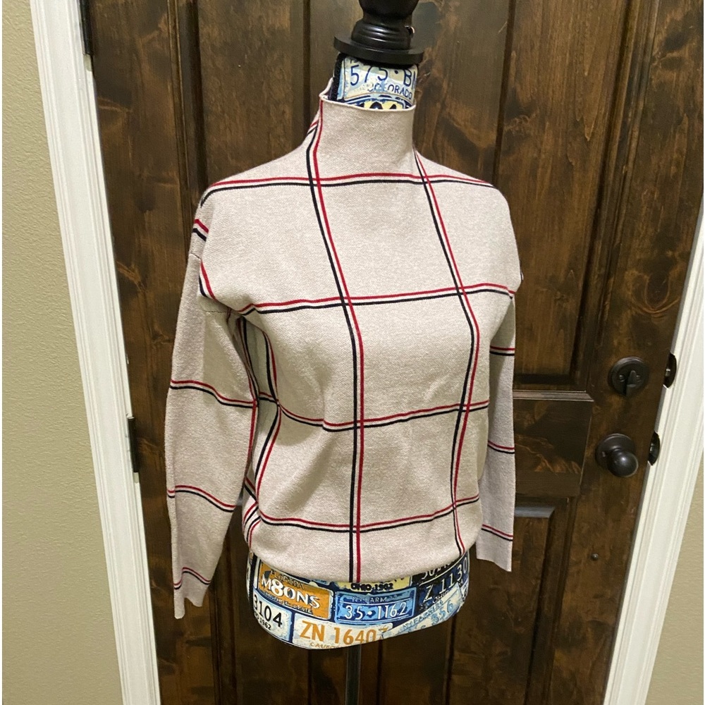 Tahari turtleneck sweater XS